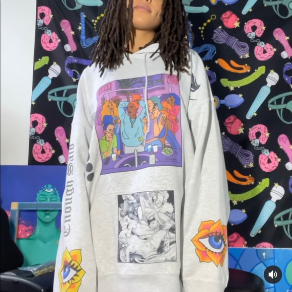 ENOUGH SAID - Picture 4 of 4